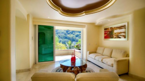 Room in Villa - Luxury Suite with Garden and Ocean view
